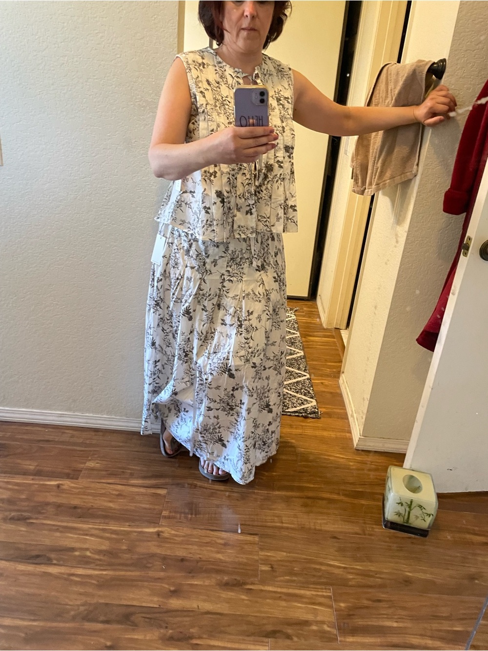 Moon River White and Black Floral Two-Piece Maxi Skirt Set